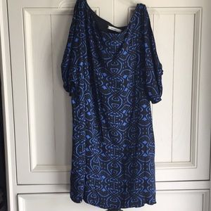 Cold shoulder mini shift dress